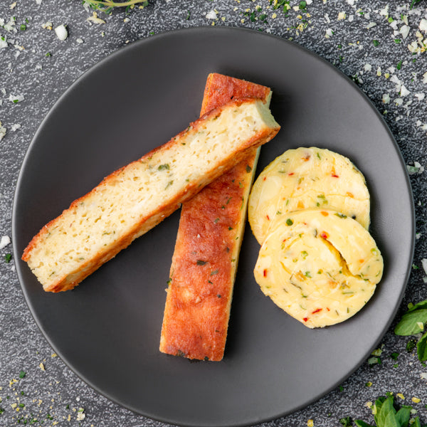 Keto Garlic Bread with Cheese Dip