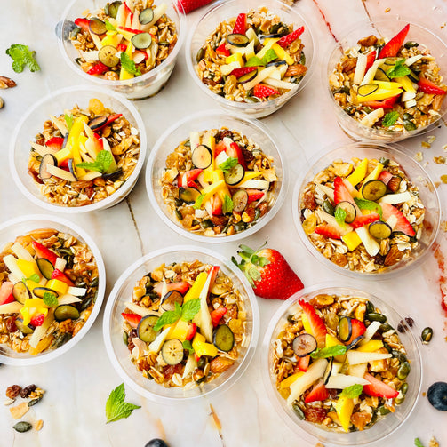 Greek Yoghurt, Granola, Berries Pot (9pcs)