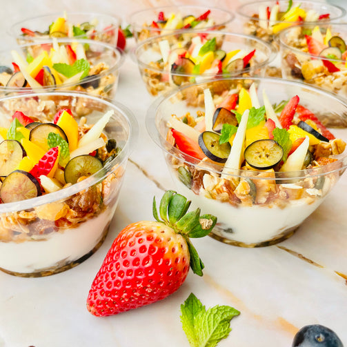 Greek Yoghurt, Granola, Berries Pot (9pcs)
