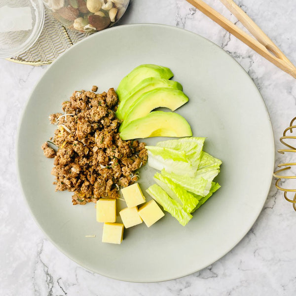 Minced Beef with Cheddar Cheese & Avocado