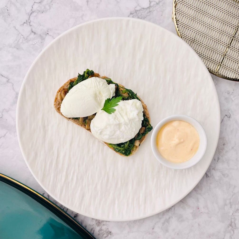 Mushroom Florentine Egg Benedict with Sourdough – Basiligo