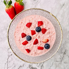 Strawberry, Blueberry & Pumpkin Seeds Overnight Oats